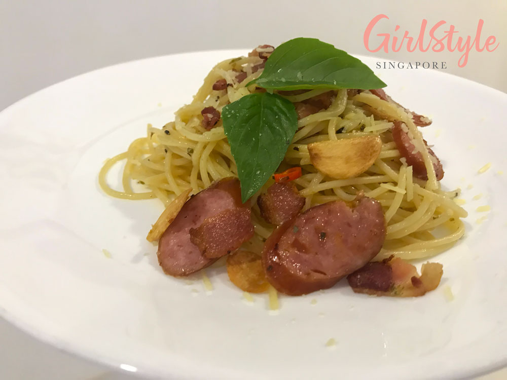 Easy homemade bacon aglio olio pasta with sausages