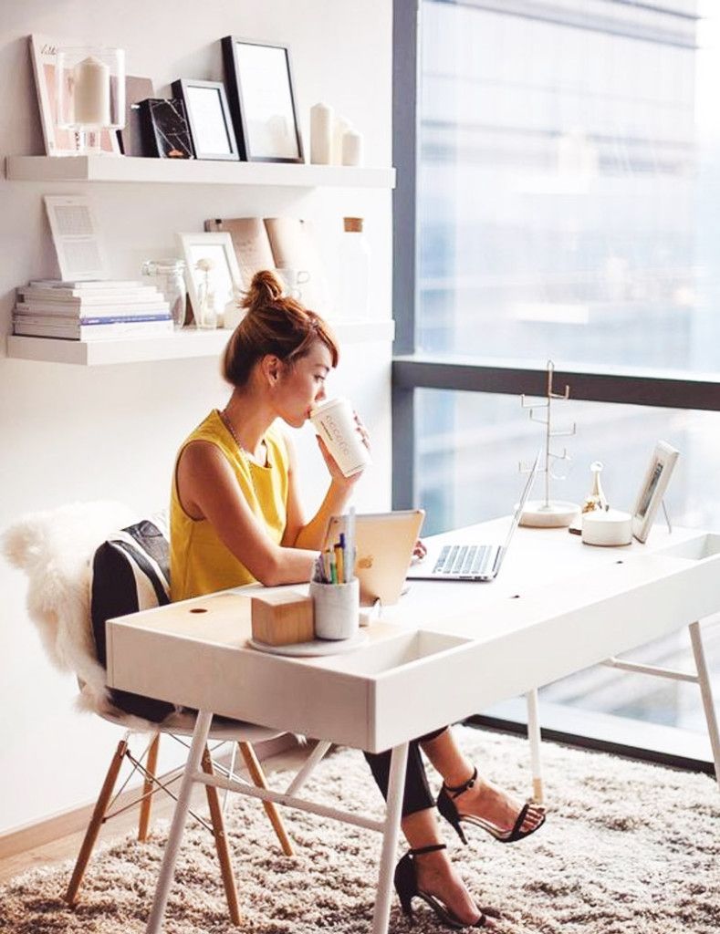 Prioritize-focus-girl in office