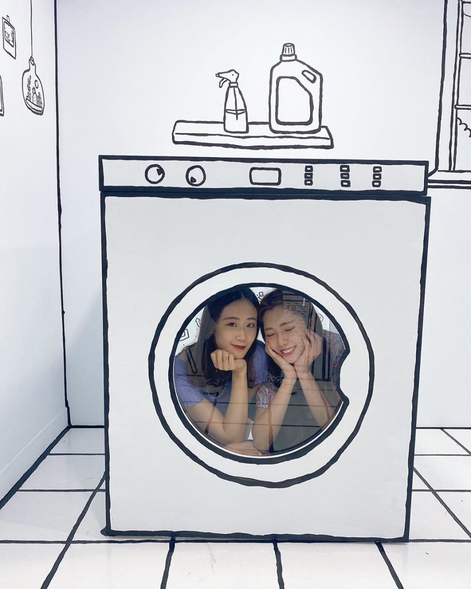 Taking pictures in washing machine of 2D Taiwan cafe