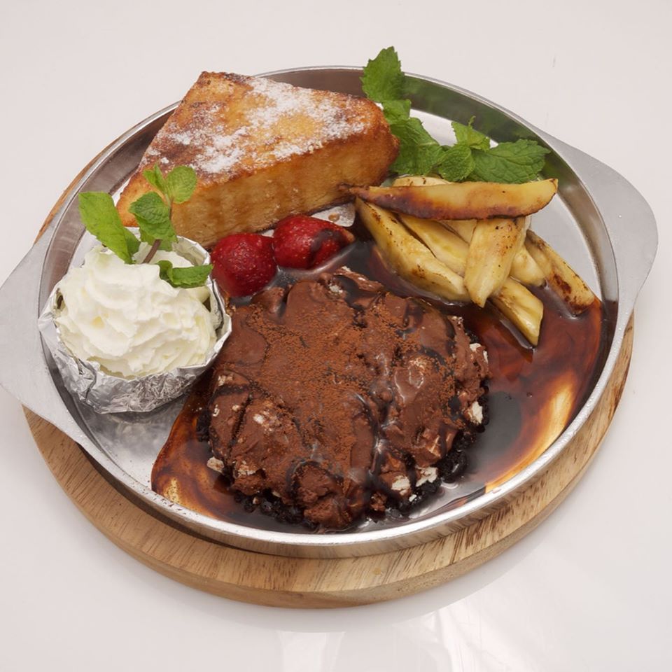 IceDEA steak and fries ice cream