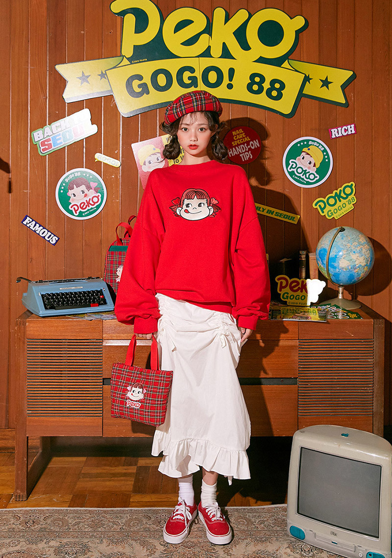 Peko GOGO88 Red Flower Sweater in red