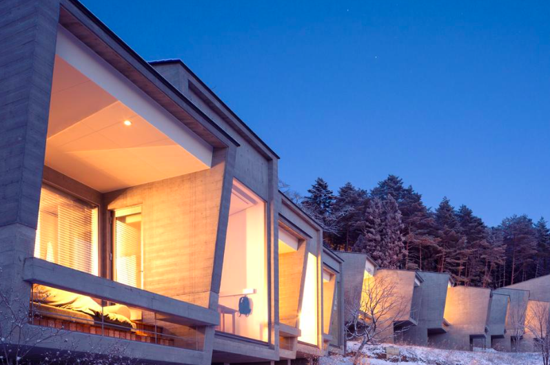Night time at the cabins of Hoshinoya Fuji
