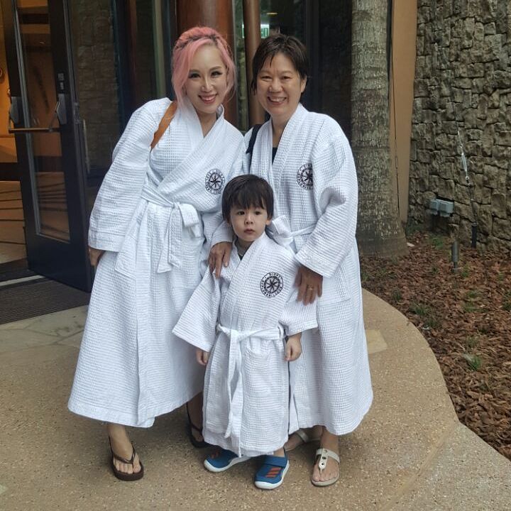 Xiaxue's mum littering neighbour