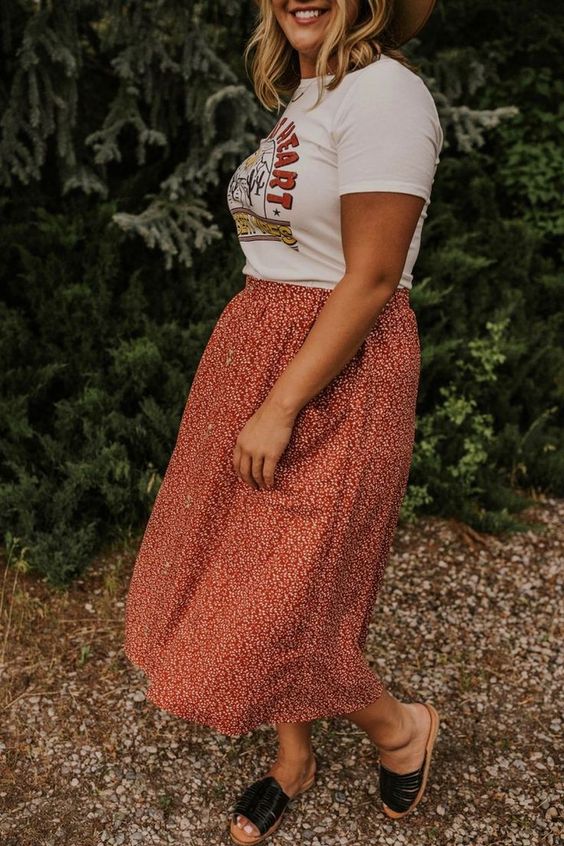 Midi skirt on plus size lady