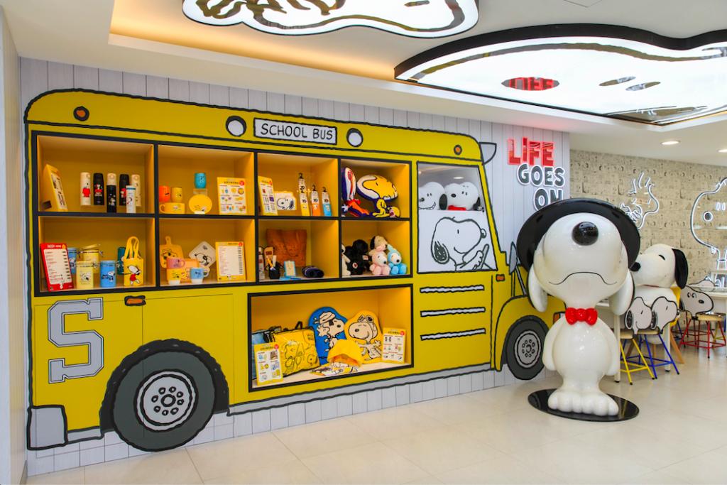 yellow school bus at Snoopy-themed 7-Eleven Taipei Taiwan