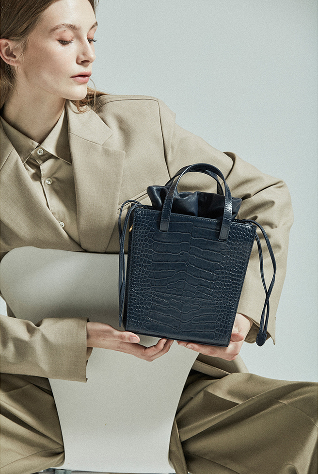 Jamie Wander croc effect blue bag