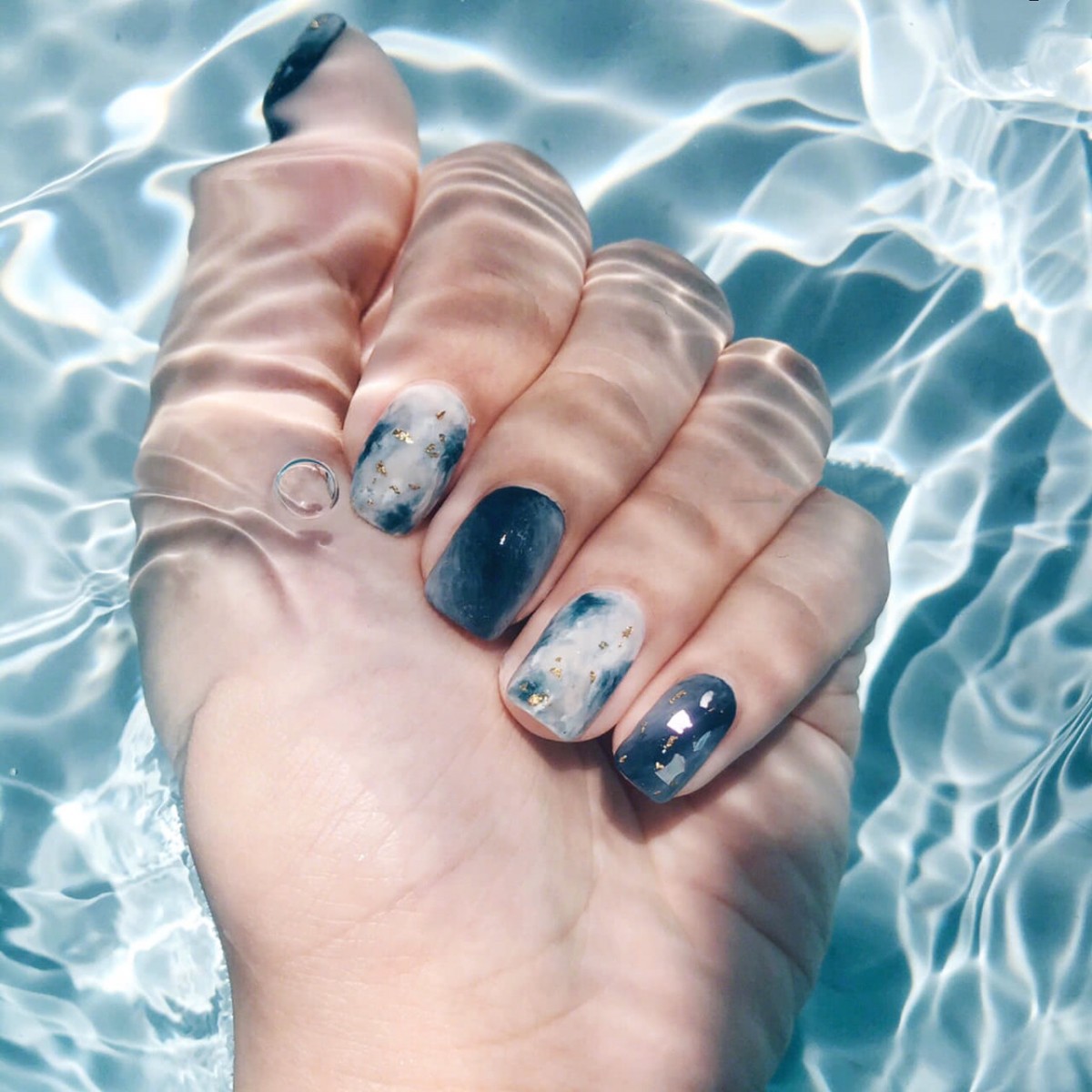 Blue marble nails