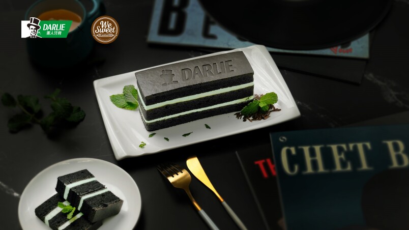 Darlie X We Sweet Mint Chocolate Black Jazz charcoal cake