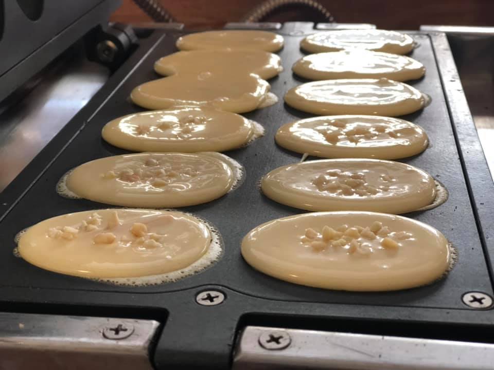 making 窩巢.雞蛋糕 WO CHAO egg cake