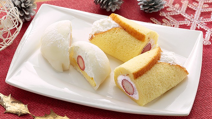 Strawberry and cream rolls and daifuku