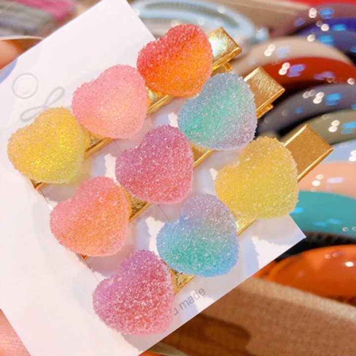 Gummy hearts hair clip