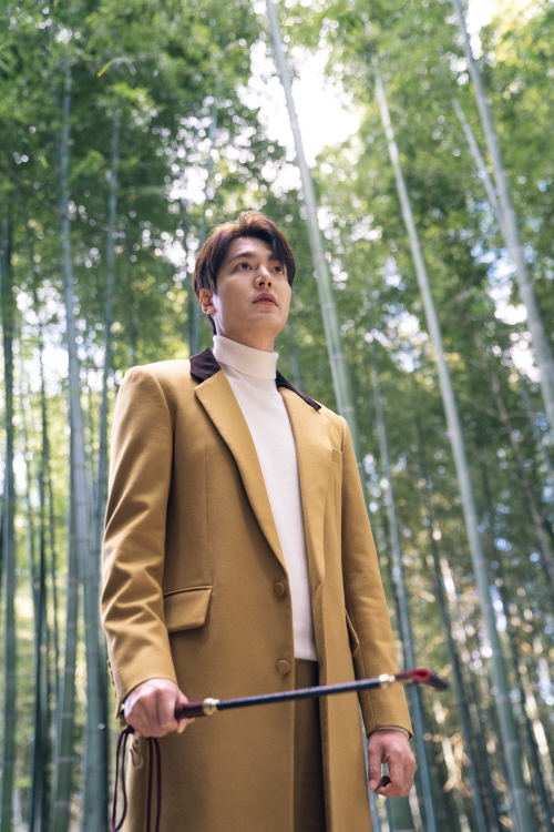 Lee Min Ho in Ahopsan Forest