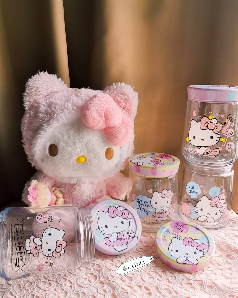Hello Kitty Darlie jar Singapore