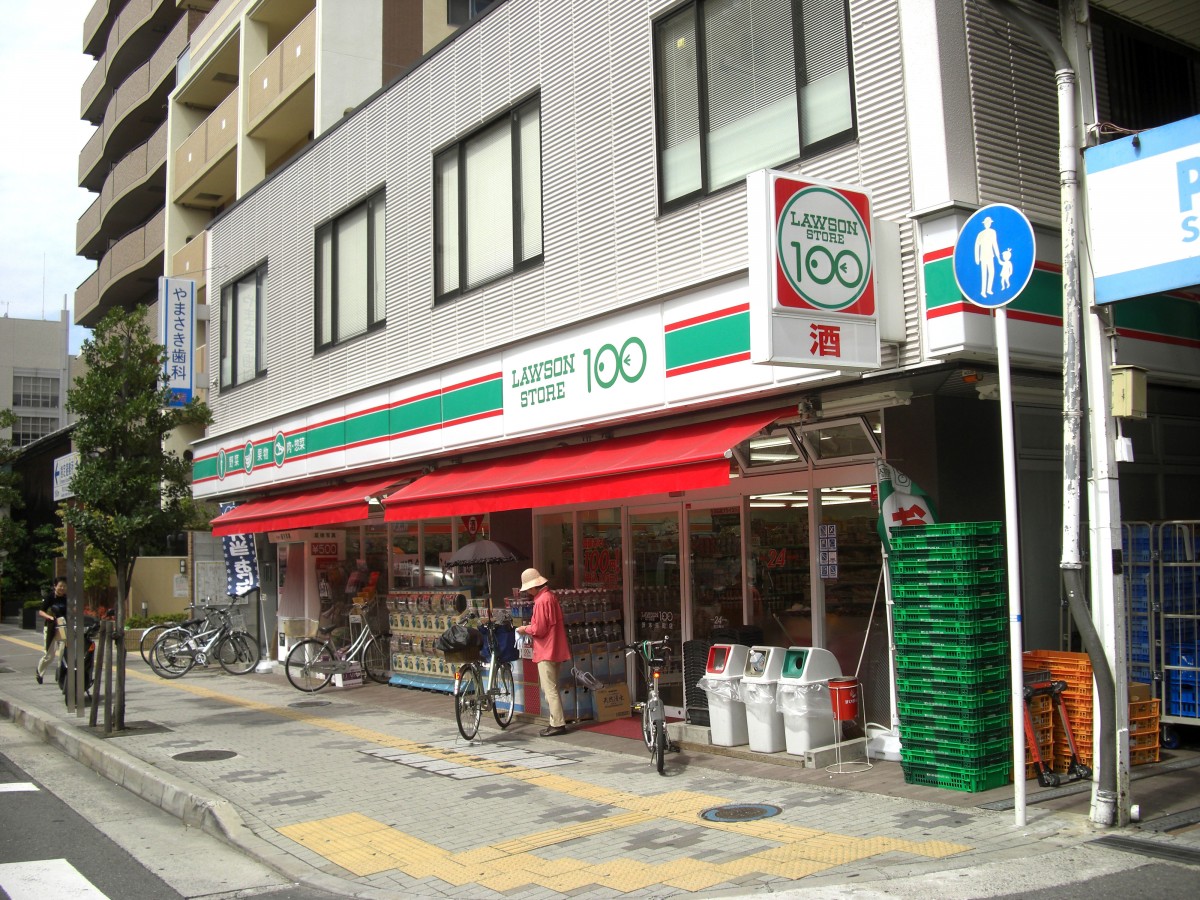 Lawson store 100 in Japan
