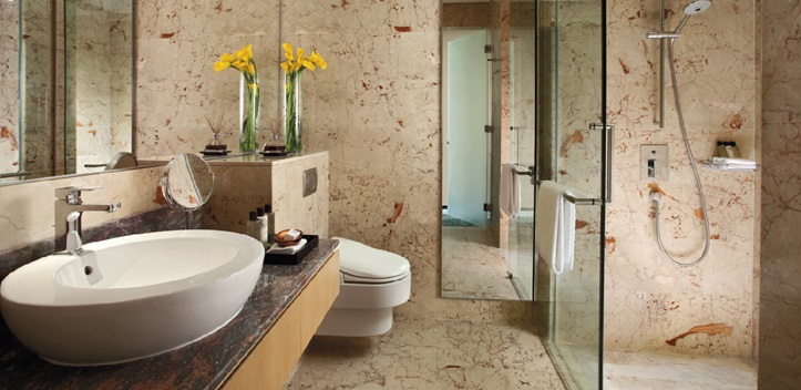 Resorts World Sentosa Equarius Hotel Ocean Suite bathroom