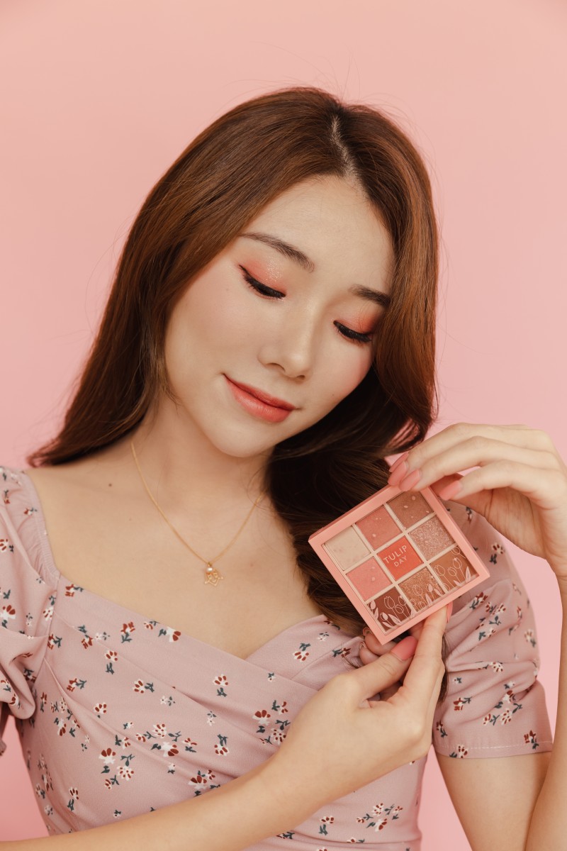 Tulip Day Palette Makeup Collection From Etude House