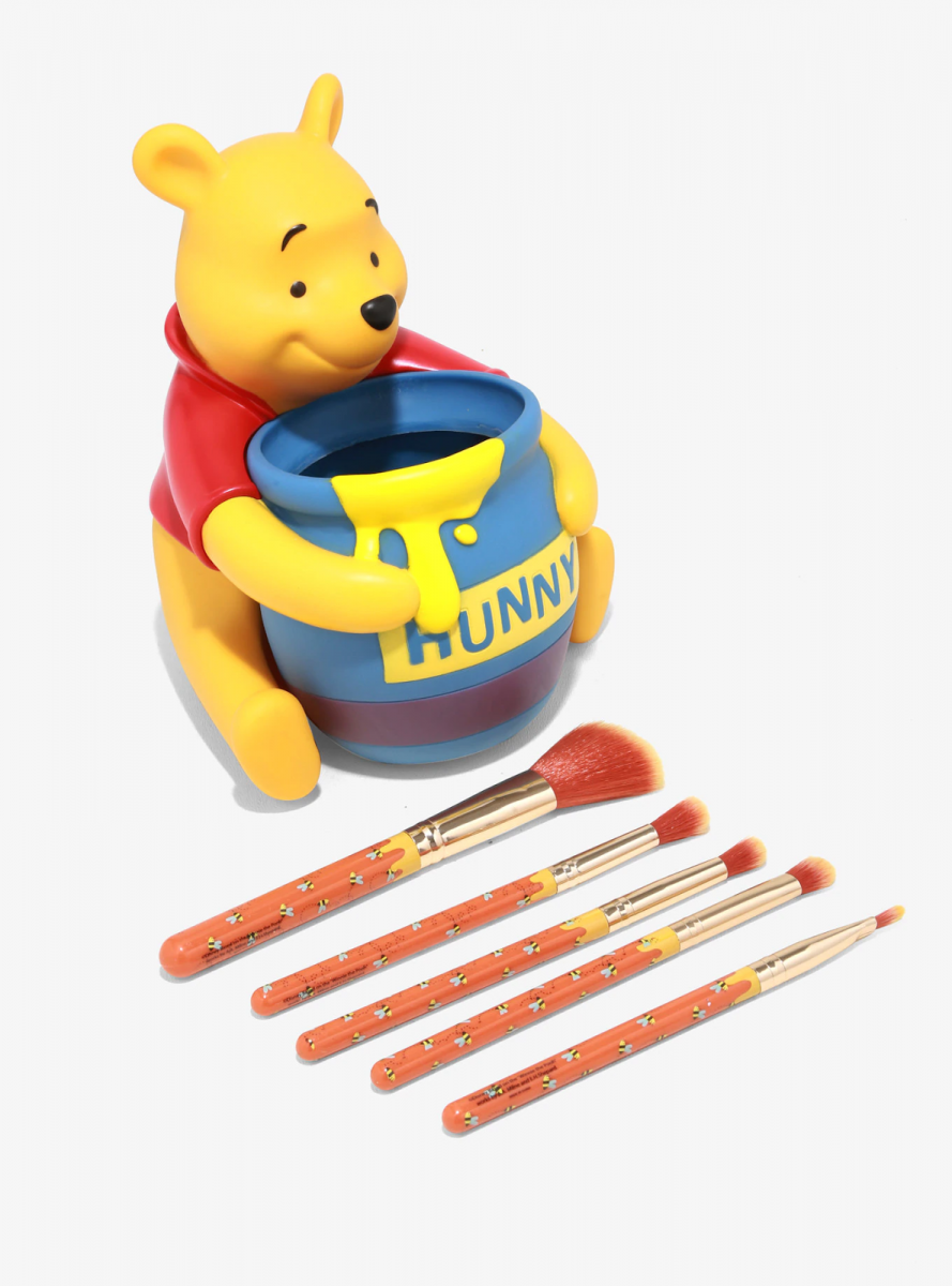 Winnie The Pooh makeup brushes Singapore