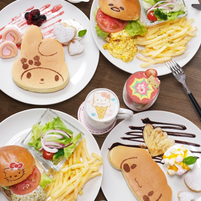 pancakes and burgers in SANRIO CAFE Ikebukuro