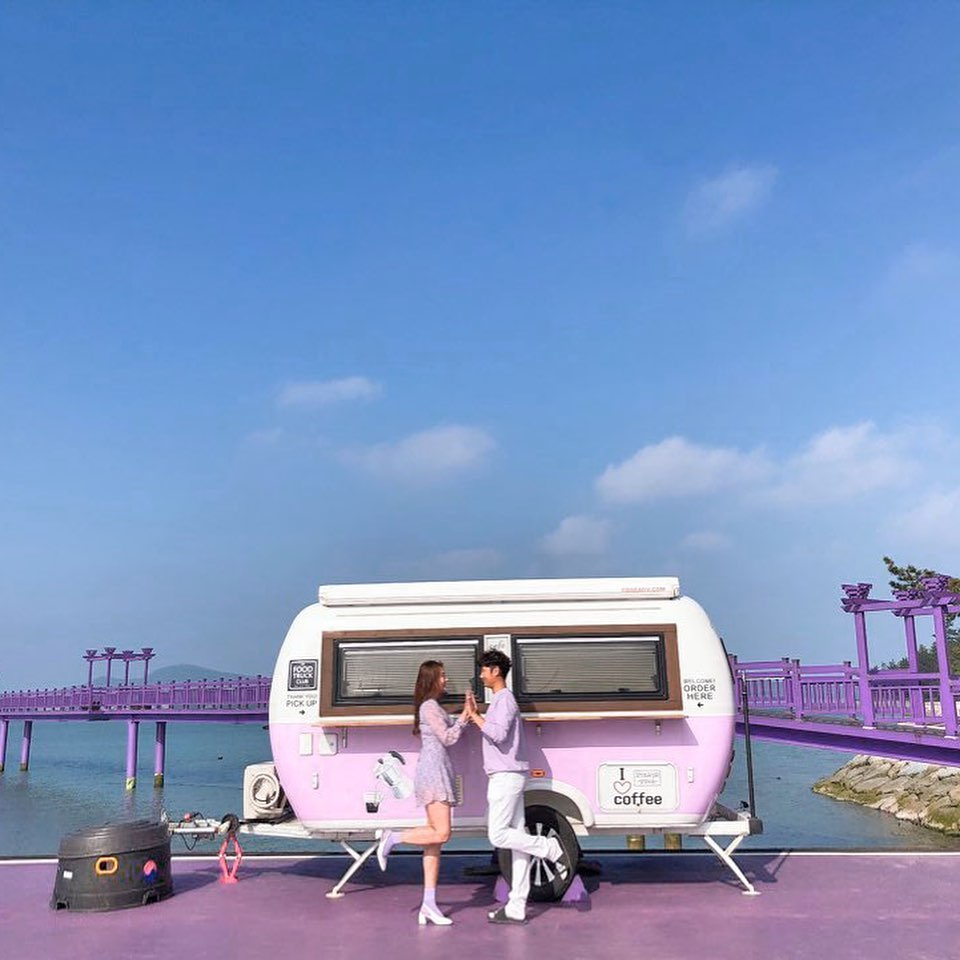 Purple van photo spot on Banwol Island