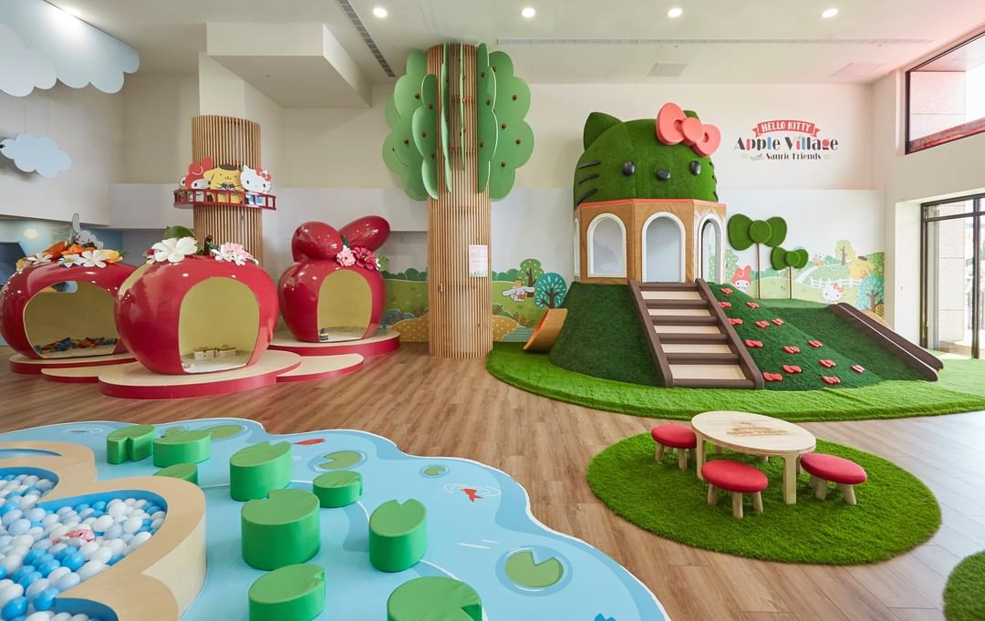 Hello Kitty Apple Village playground area