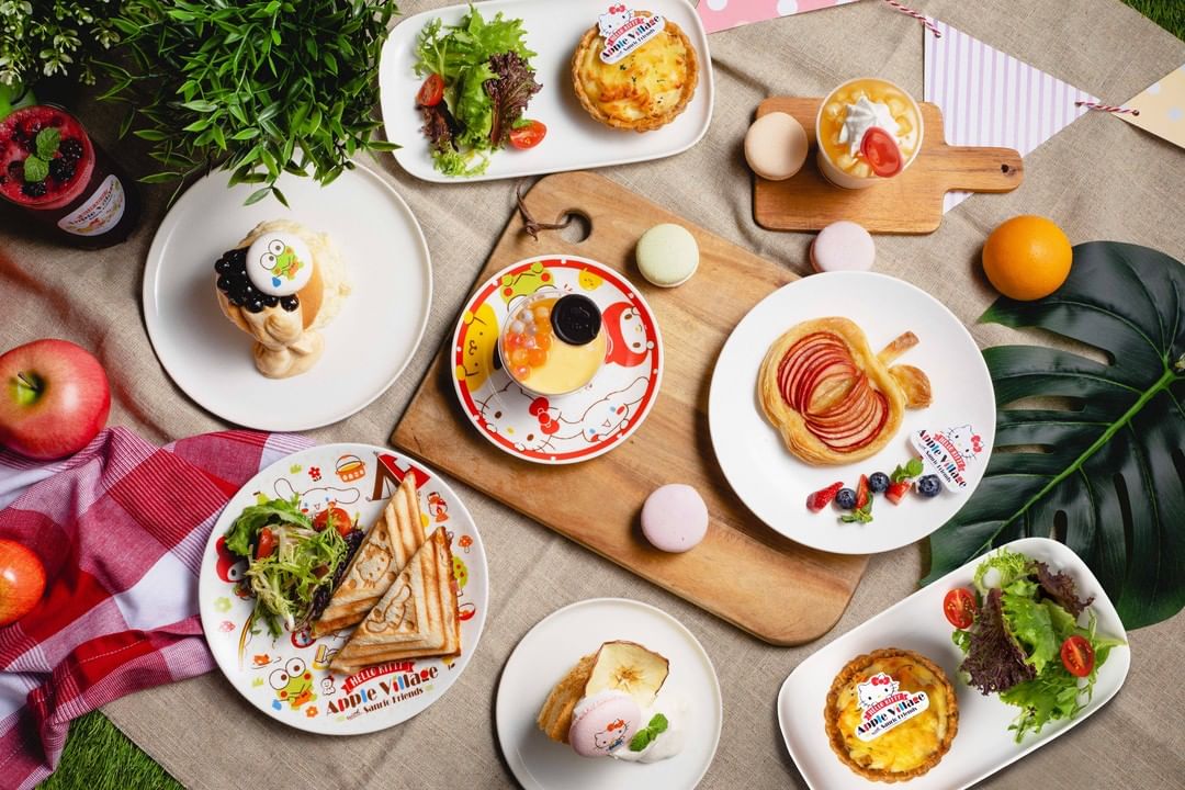 Hello Kitty Apple Village themed food