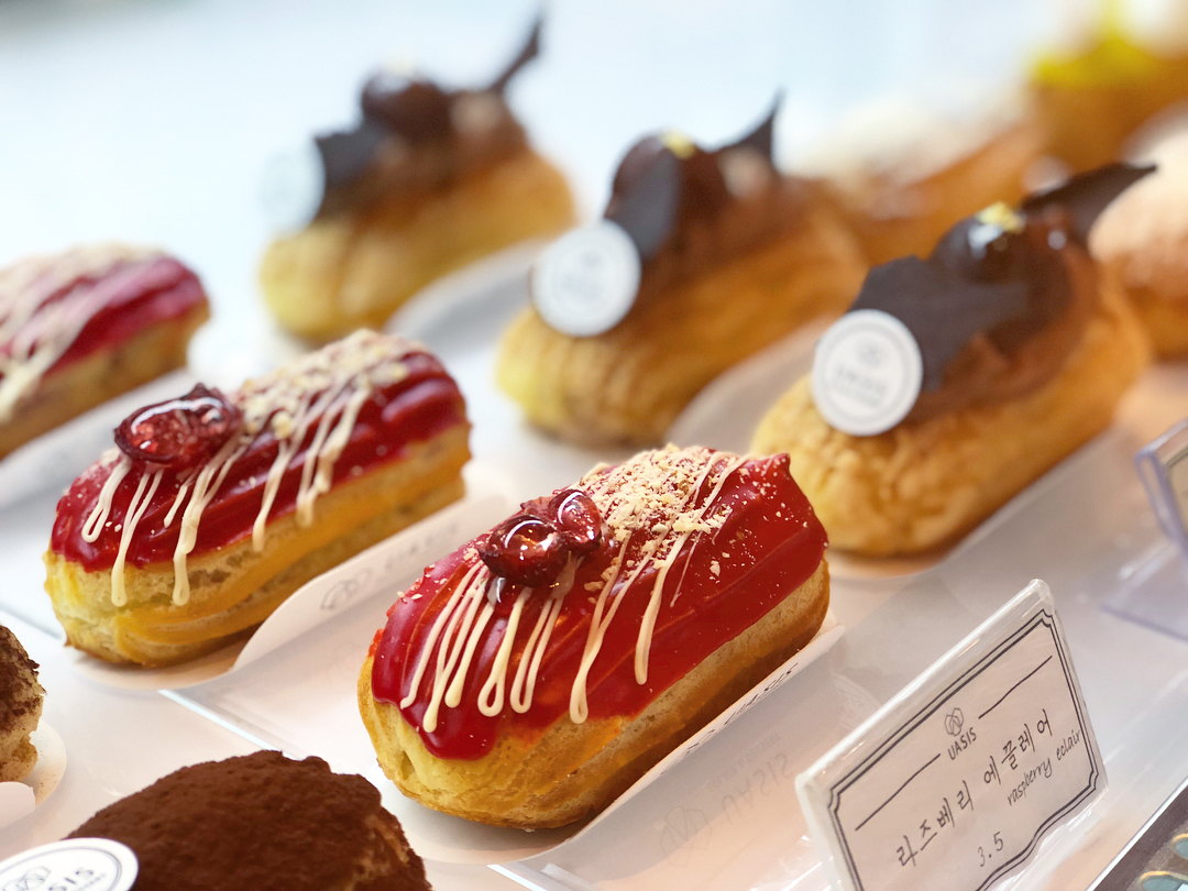 chocolate and strawberry mini eclairs