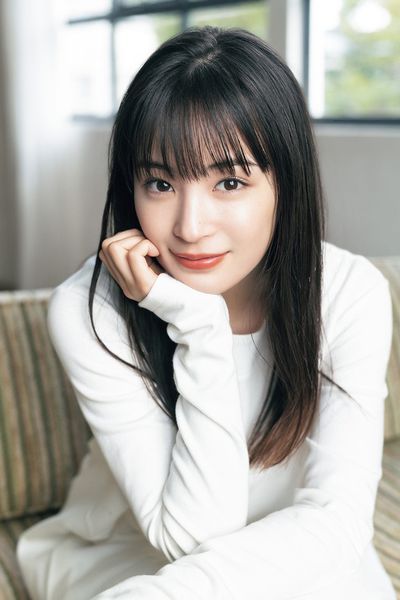 Hirose Suzu