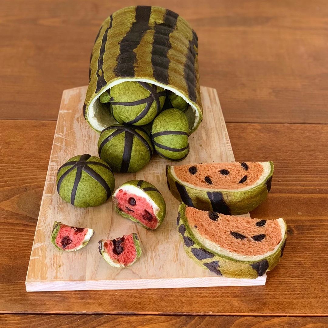 kawaii watermelon bread loaf with little buns inside