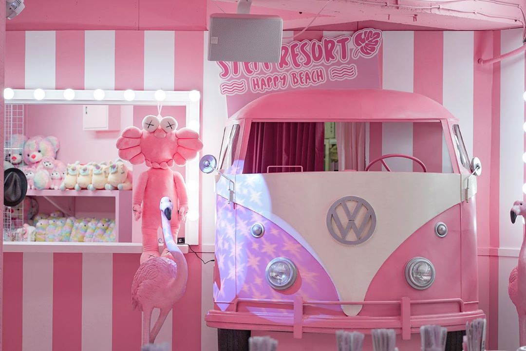 bus in STEM RESORT cafe & restaurant