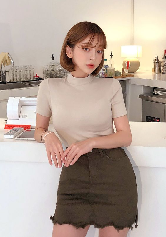 asian girl with short bob hair and bangs