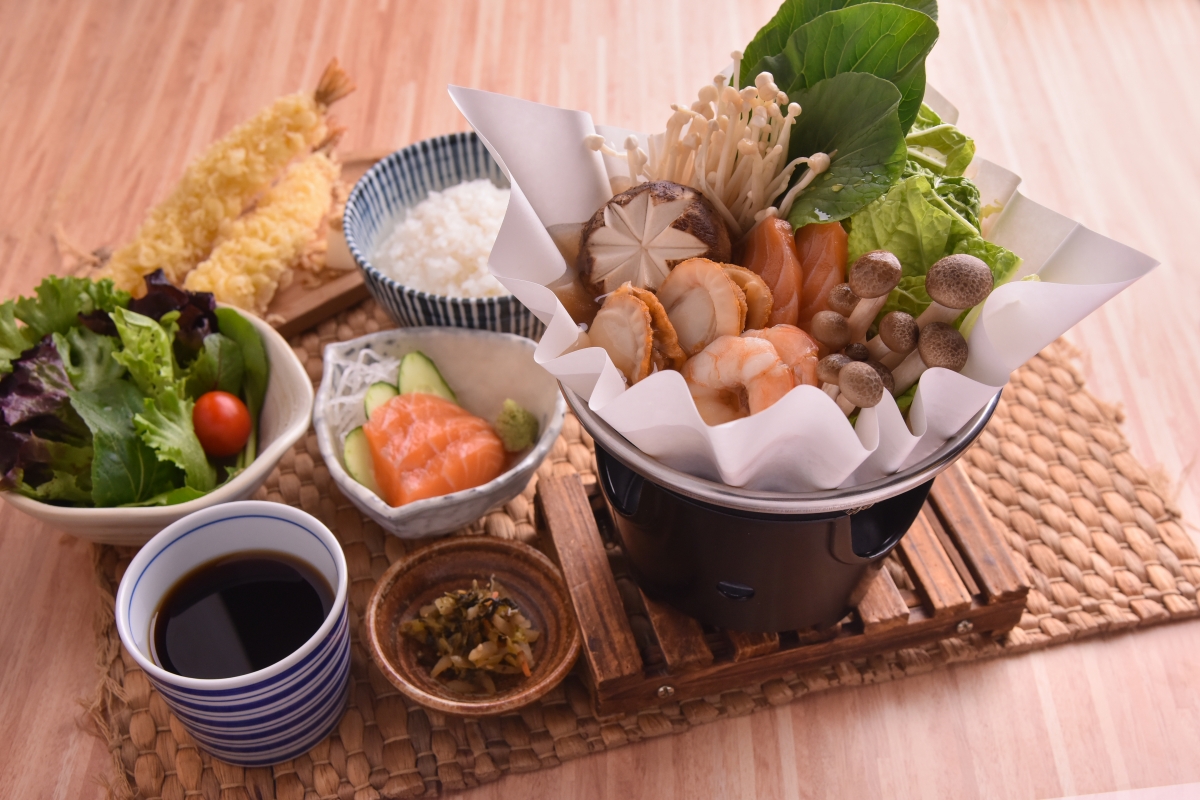 Kaminabe - food at Yayoi Restaurant Singapore