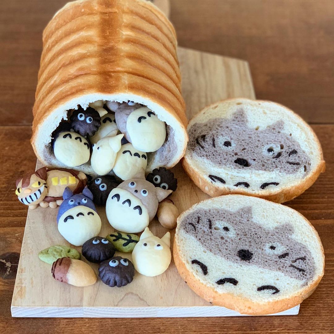 kawaii totoro bread loaf with little buns inside