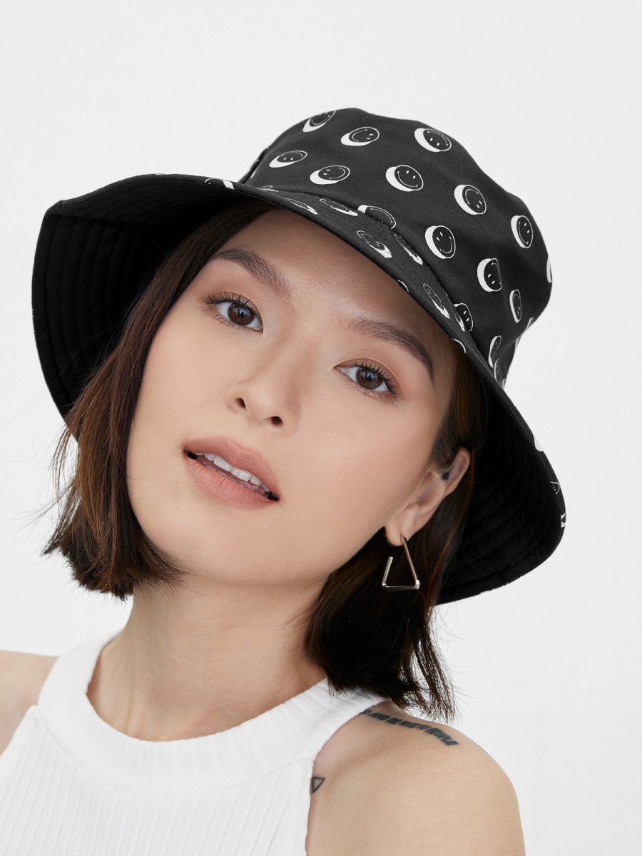 Pomelo x Smiley bucket hat black