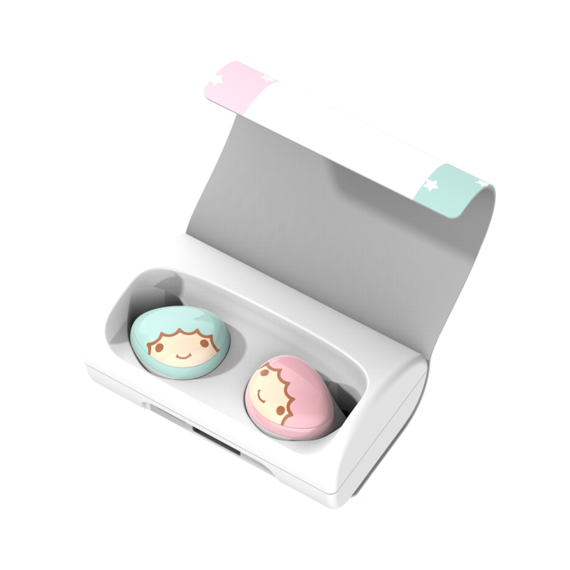 Little Twin Stars earbuds charging