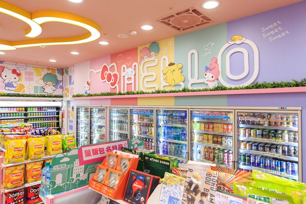 Hello Kitty 7-Eleven Store In Taipei