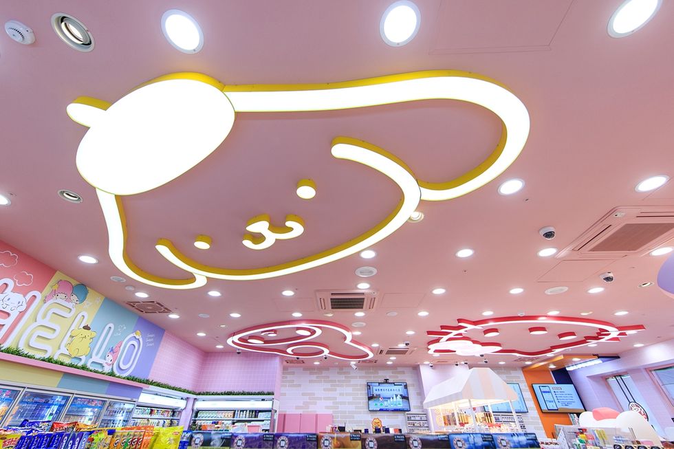 Hello Kitty 7-Eleven Store In Taipei