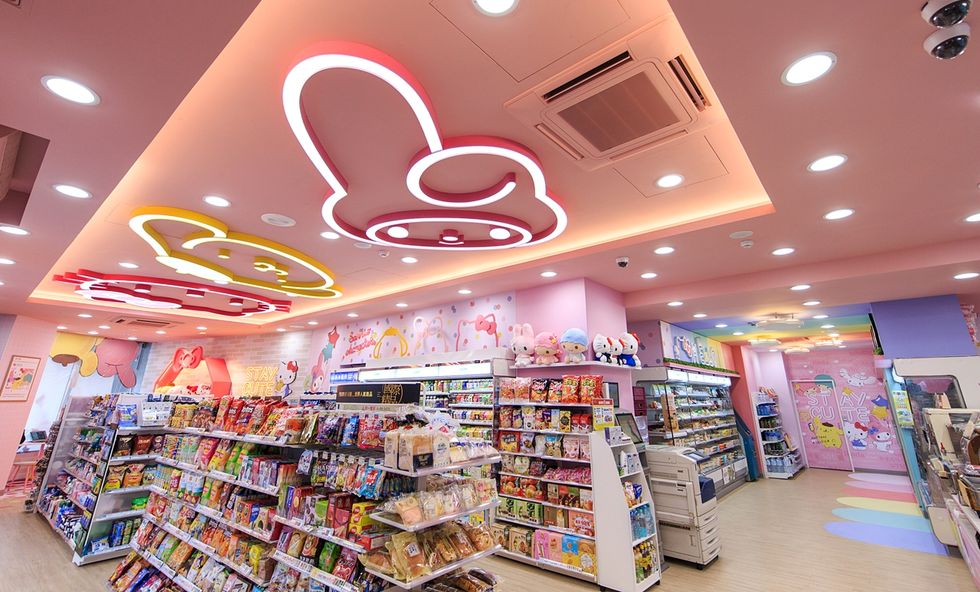 Hello Kitty 7-Eleven Store In Taipei