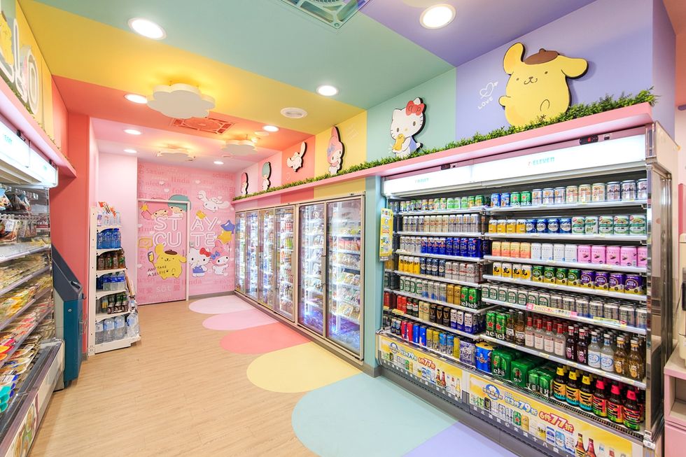 Hello Kitty 7-Eleven Store In Taipei