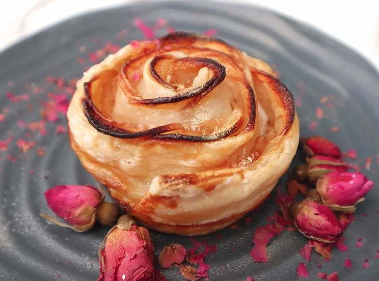 apple rose pie at Wild Blooms cafe