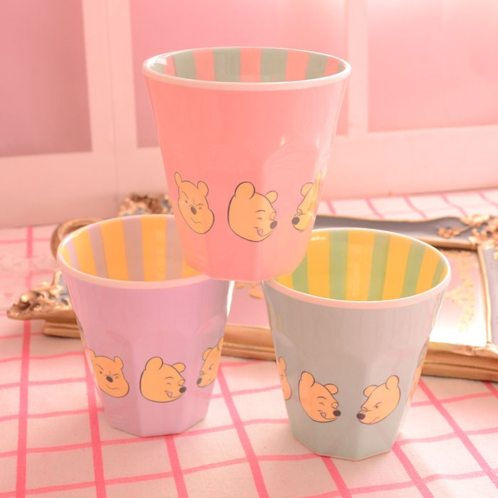 Winnie-The-Pooh pastel plastic cups