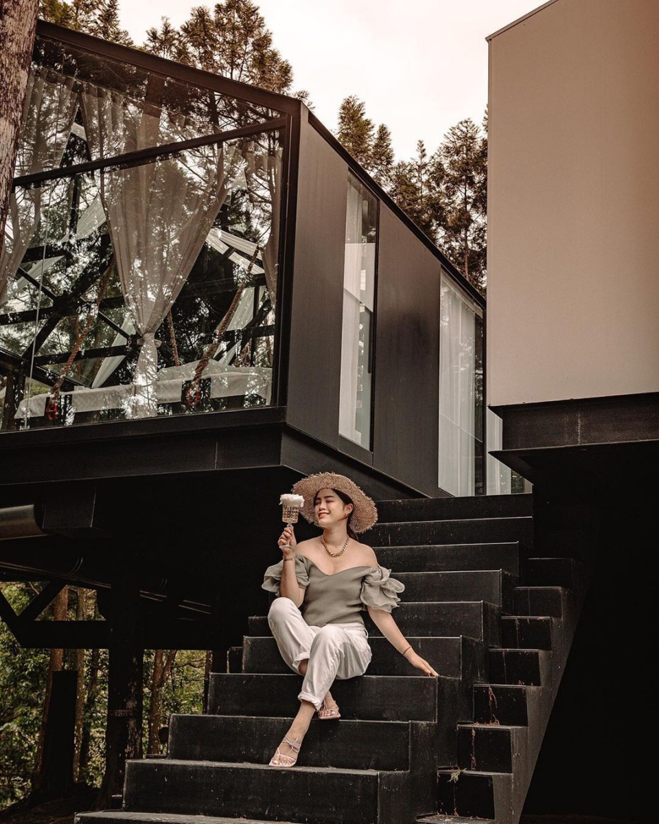 glass house at Nine Trees Forest House 九樹森林
