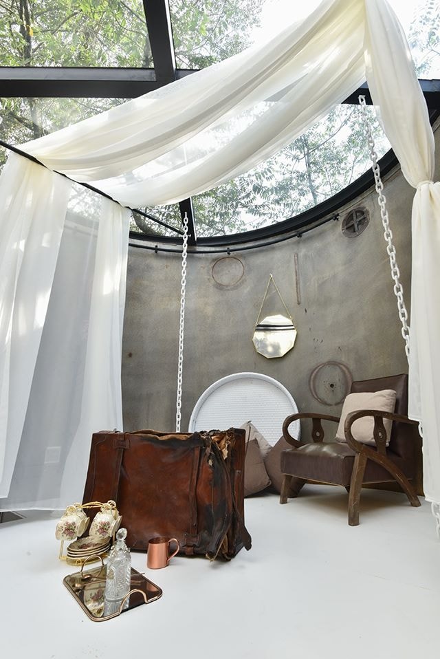 inside interior of nine trees forest house La Felicità 九樹森林 iron barrel hotel rooms