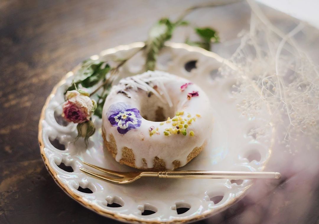 White floral donut at gmgm