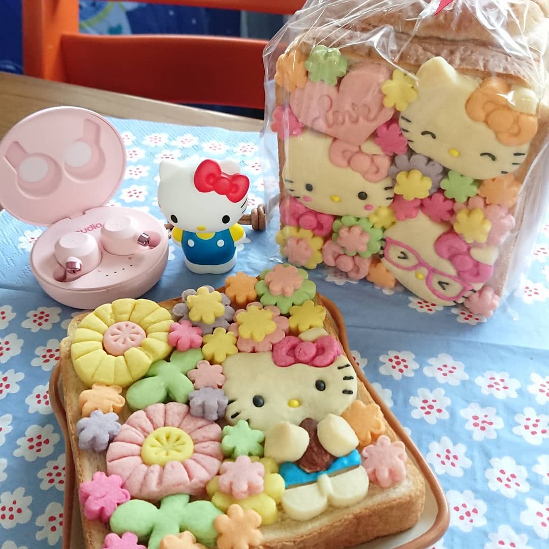 hello kitty toast and cookie art with flowers