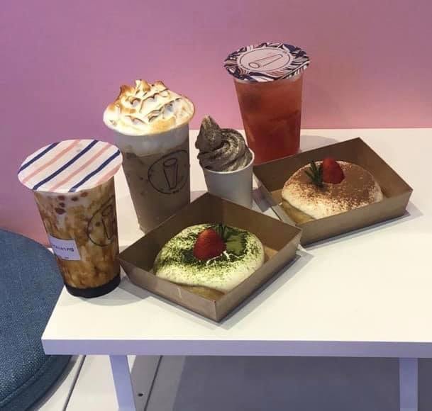 19Tea bubble tea and souffle pancakes
