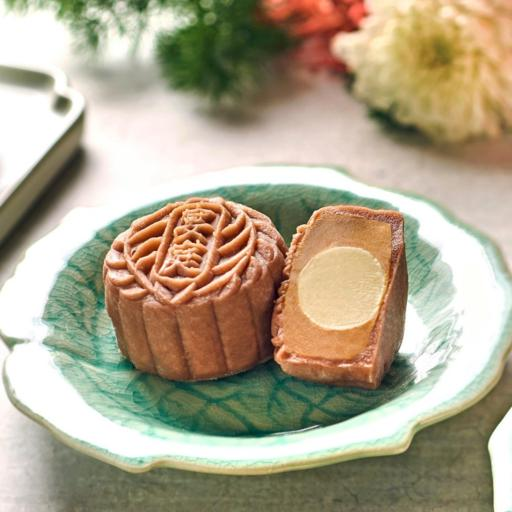Royal milk tea mooncake Yan Ting St Regis Singapore
