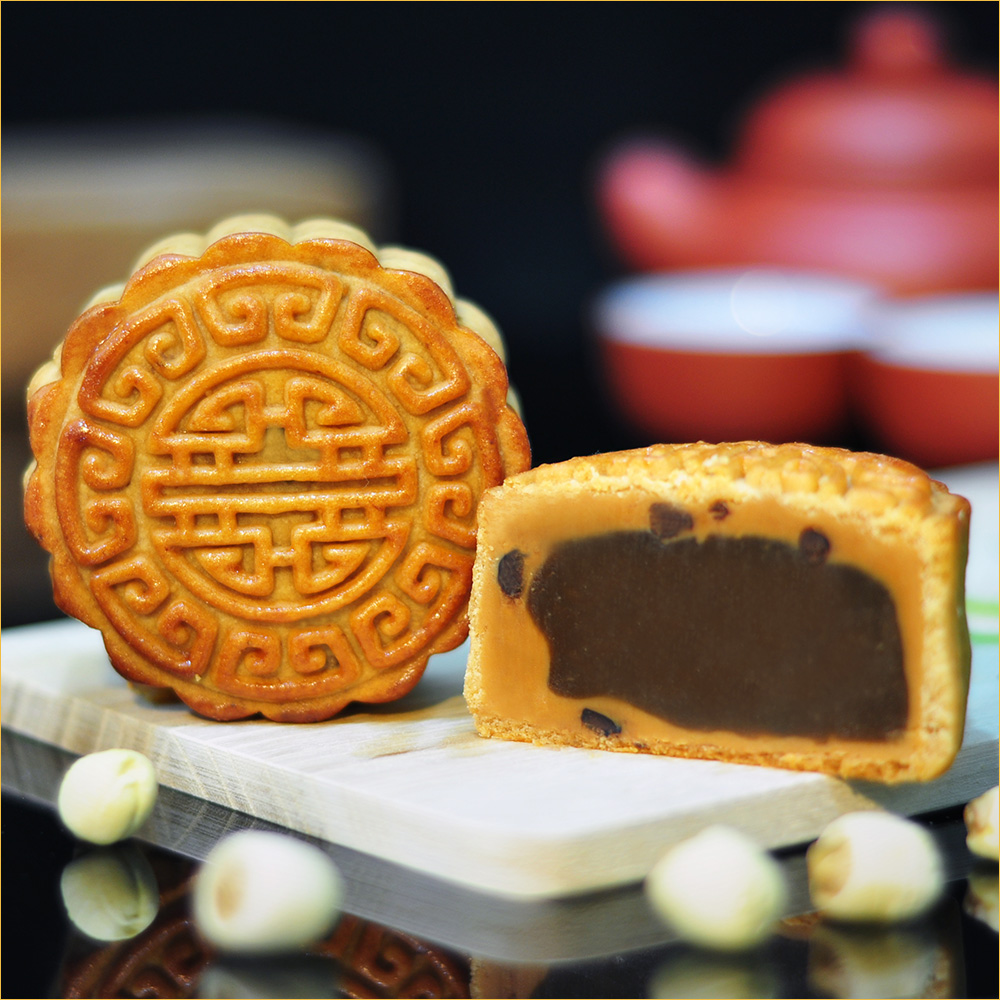 Royal milk tea mooncake Bread Garden Singapore
