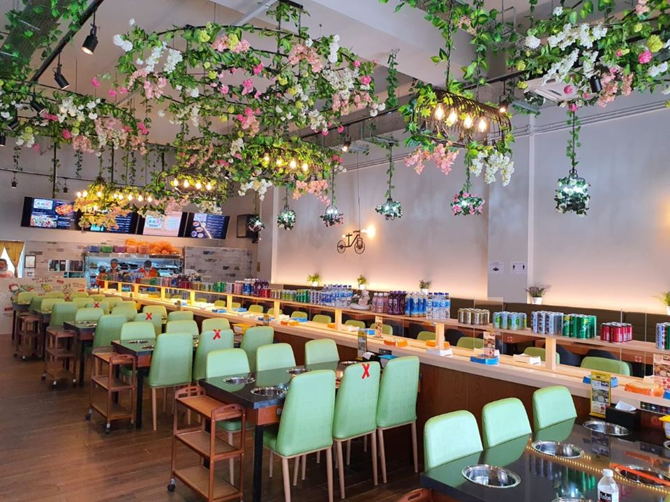 Ma Ma Spin Pot garden conveyor belt hot pot Singapore