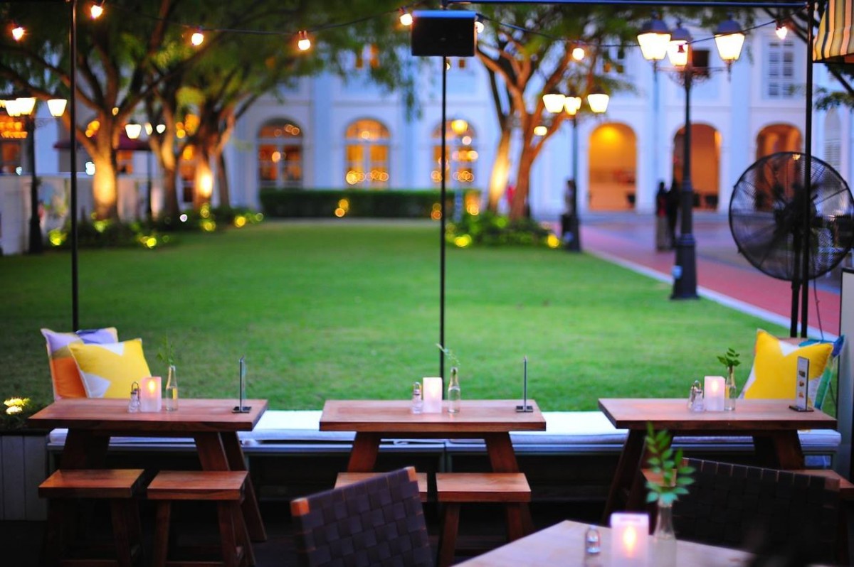 Privé @ Chijmes alfresco dining area