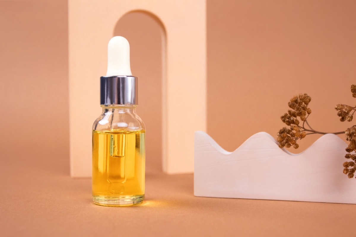 Cuticle oil for healthy nails